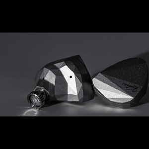 Thumbnail of the video review https://www.youtube.com/watch?v=OjWVKlLYo14