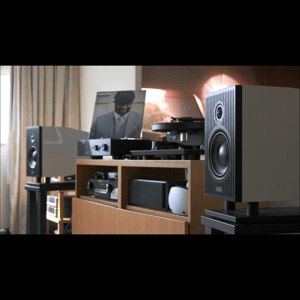 Thumbnail of the video review https://www.youtube.com/watch?v=1jj8Oiu6f9g