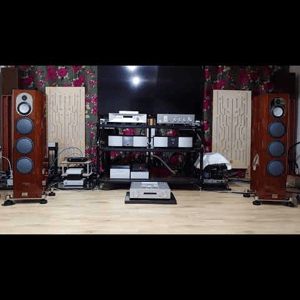 Thumbnail of the video review https://www.youtube.com/watch?v=aOodifsGkSs