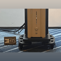 Harmonic Resolution Systems SXRC Audio Stand variant 8