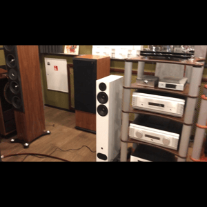 Thumbnail of the video review https://www.youtube.com/watch?v=uUiYDUb7th0