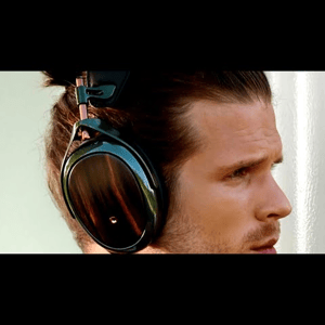 Thumbnail of the video review https://www.youtube.com/watch?v=aVQjqbKoCfk