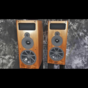 Thumbnail of the video review https://www.youtube.com/watch?v=PNp7skKYUxU