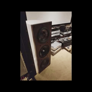 Thumbnail of the video review https://www.youtube.com/watch?v=pdtgyJTwW5g