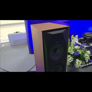 Thumbnail of the video review https://www.youtube.com/watch?v=Dt1w9XnFiXc