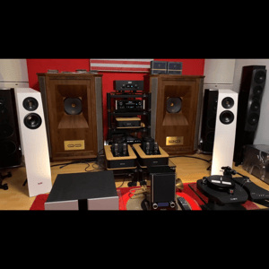 Thumbnail of the video review https://www.youtube.com/watch?v=lrZWgr_DKC4