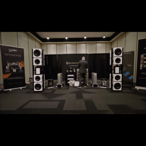 Thumbnail of the video review https://www.youtube.com/watch?v=IXmcM_dEj4A