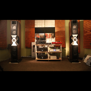 Thumbnail of the video review https://www.youtube.com/watch?v=k-eqLBk4uWE