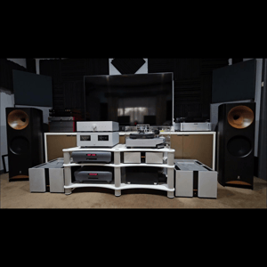 Thumbnail of the video review https://www.youtube.com/watch?v=DD-2S60lheI