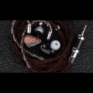 Thumbnail of the video review https://www.youtube.com/watch?v=xaMp6lkXkW4