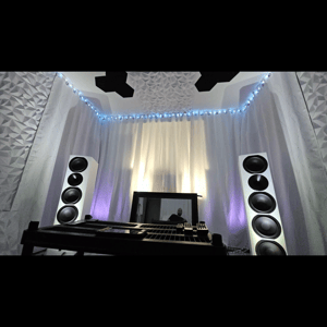 Thumbnail of the video review https://www.youtube.com/watch?v=a_fRvFFc1Mw