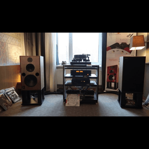 Thumbnail of the video review https://www.youtube.com/watch?v=co-KzGm28i4