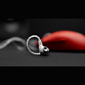 Thumbnail of the video review https://www.youtube.com/watch?v=EFjzrh-O_no