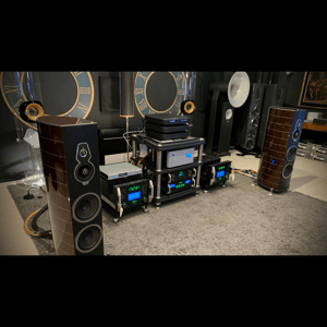 Thumbnail of the video review https://www.youtube.com/watch?v=YqOM8BrP-Lo