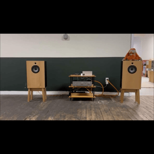 Thumbnail of the video review https://www.youtube.com/watch?v=JePBoAY906g