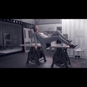 Thumbnail of the video review https://www.youtube.com/watch?v=2BGpJcVb-YY