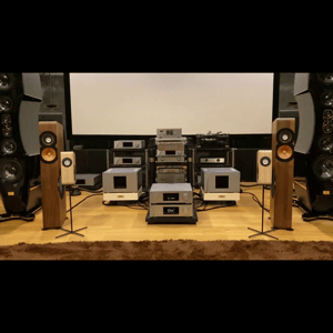 Thumbnail of the video review https://www.youtube.com/watch?v=qq17yUXyMFo