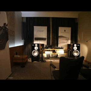 Thumbnail of the video review https://www.youtube.com/watch?v=kGLXYZd7Mjw