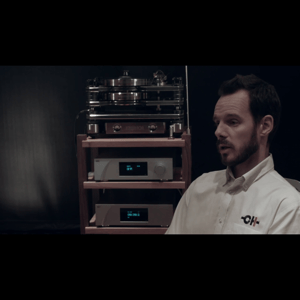 Thumbnail of the video review https://www.youtube.com/watch?v=x-XAFQJoBME