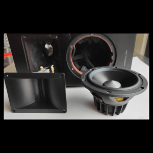 Thumbnail of the video review https://www.youtube.com/watch?v=cQkAom0k_9I