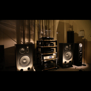 Thumbnail of the video review https://www.youtube.com/watch?v=kc2C3ZpNW1s