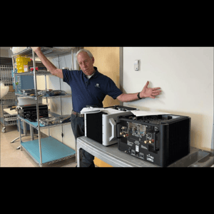 Thumbnail of the video review https://www.youtube.com/watch?v=Q0_R2Af9Zsg