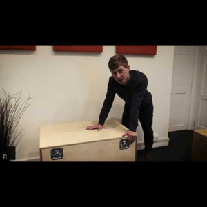 Thumbnail of the video review https://www.youtube.com/watch?v=OOItqYMIL4Q