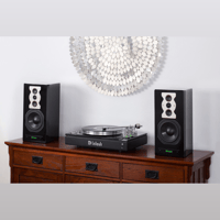 McIntosh Labs MTI100 Integrated Turntable variant 2