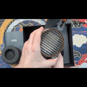 Thumbnail of the video review https://www.youtube.com/watch?v=tQnIv6KI3nI