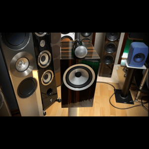 Thumbnail of the video review https://www.youtube.com/watch?v=Q_umyRHpkAE