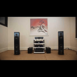 Thumbnail of the video review https://www.youtube.com/watch?v=5CLtyFkkBGQ