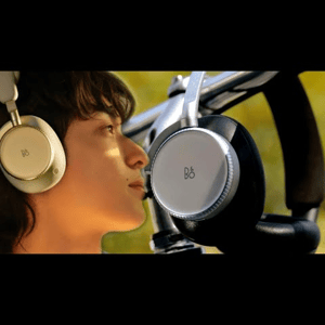 Thumbnail of the video review https://www.youtube.com/watch?v=V8qb3fXe7_E