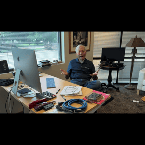 Thumbnail of the video review https://www.youtube.com/watch?v=fKvDAEdTVOQ