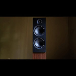 Thumbnail of the video review https://www.youtube.com/watch?v=yfGDGzwc9jc