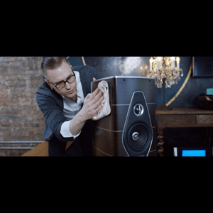 Thumbnail of the video review https://www.youtube.com/watch?v=TBJRoH5uGQE