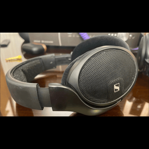 Thumbnail of the video review https://www.youtube.com/watch?v=4MAqhZAX8G4