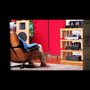 Thumbnail of the video review https://www.youtube.com/watch?v=z-SYzpJwLD0