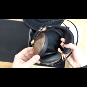 Thumbnail of the video review https://www.youtube.com/watch?v=rqfuL9e95Ho