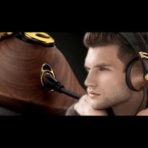 Thumbnail of the video review https://www.youtube.com/watch?v=0WdjAz9alG8