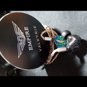 Thumbnail of the video review https://www.youtube.com/watch?v=tRyDybn2DOg