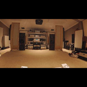 Thumbnail of the video review https://www.youtube.com/watch?v=C3TNmanolno