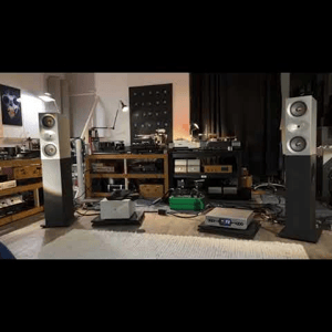 Thumbnail of the video review https://www.youtube.com/watch?v=r_XPqQxR75s