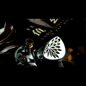 Thumbnail of the video review https://www.youtube.com/watch?v=OxzWMft7EcA