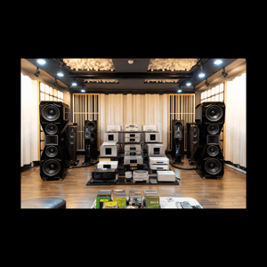 Thumbnail of the video review https://www.youtube.com/watch?v=hWOu9H4a7PU