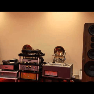 Thumbnail of the video review https://www.youtube.com/watch?v=U-GWEIP2Z3M