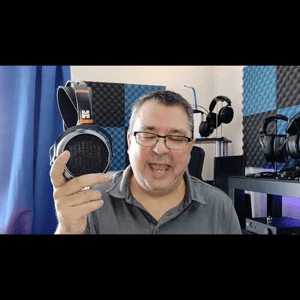 Thumbnail of the video review https://www.youtube.com/watch?v=LV9WUUxt5FA