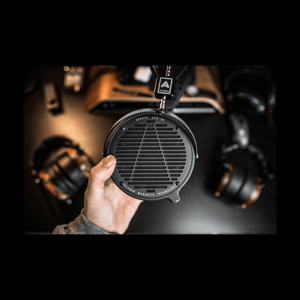 Thumbnail of the video review https://www.youtube.com/watch?v=O1QM68DL-sM