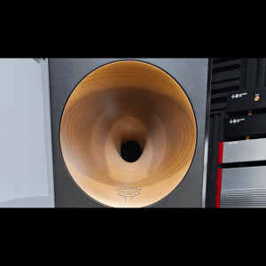 Thumbnail of the video review https://www.youtube.com/watch?v=TON92NJBpEc