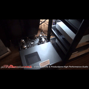 Thumbnail of the video review https://www.youtube.com/watch?v=JAxb-xGABYw