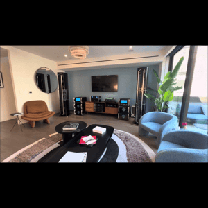 Thumbnail of the video review https://www.youtube.com/watch?v=G811dm2C1mQ